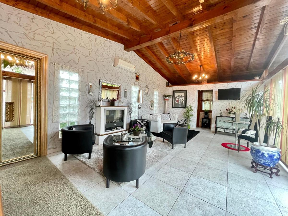 El Jardin Ξενοδοχείο Soto de la Marina Εξωτερικό φωτογραφία