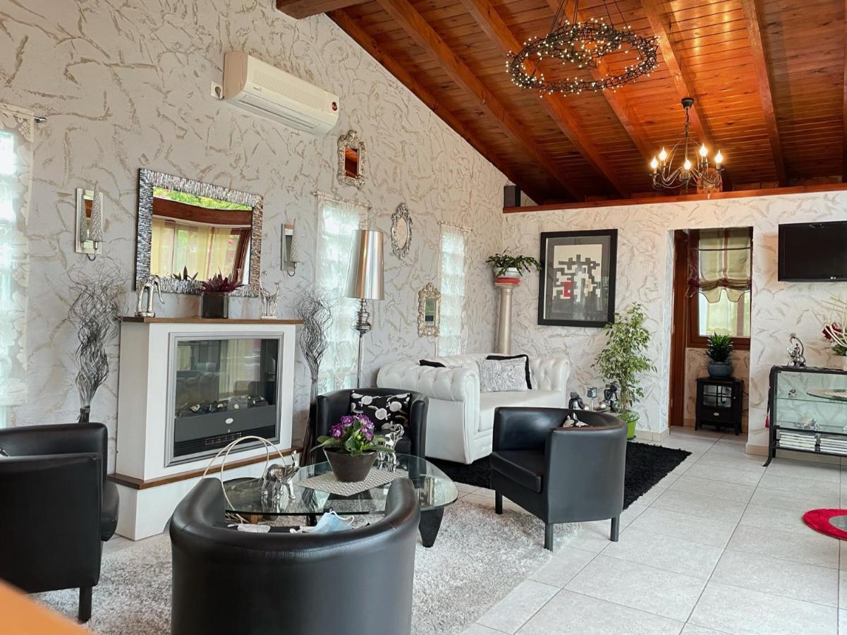 El Jardin Ξενοδοχείο Soto de la Marina Εξωτερικό φωτογραφία